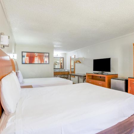 Cozy Garden Inn By Oyo Hwy 40 Richmond Buitenkant foto