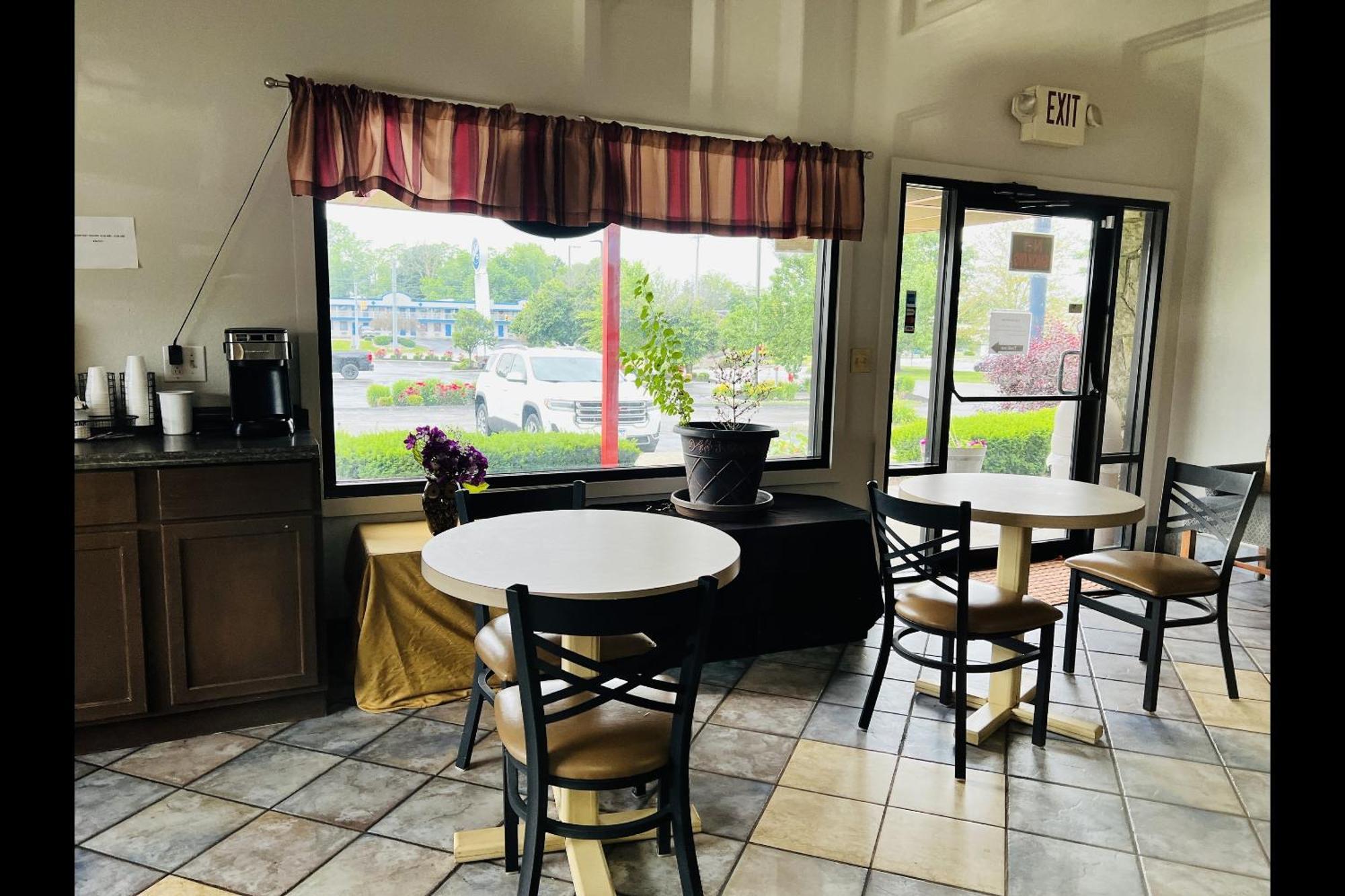 Cozy Garden Inn By Oyo Hwy 40 Richmond Buitenkant foto