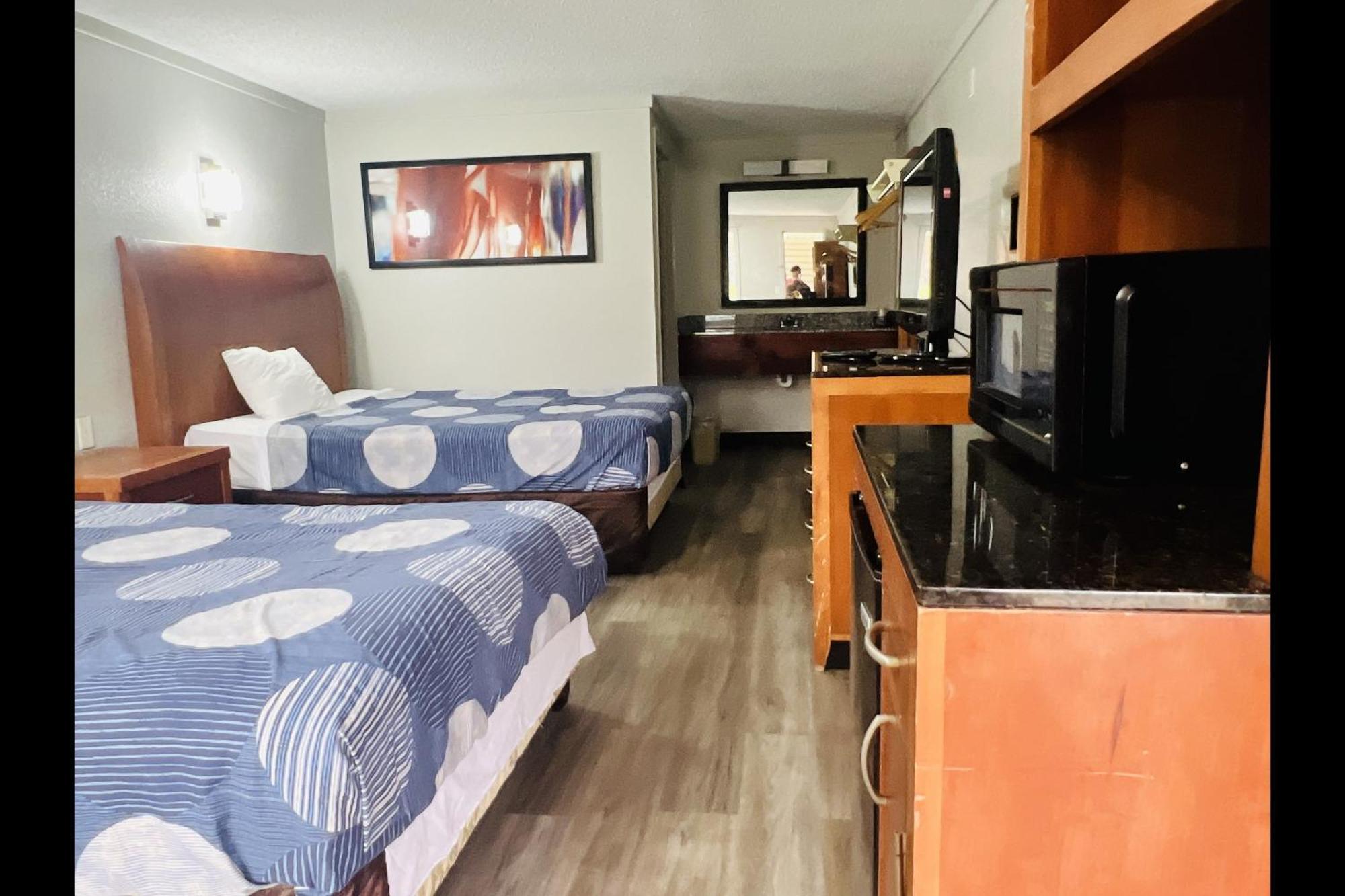 Cozy Garden Inn By Oyo Hwy 40 Richmond Buitenkant foto