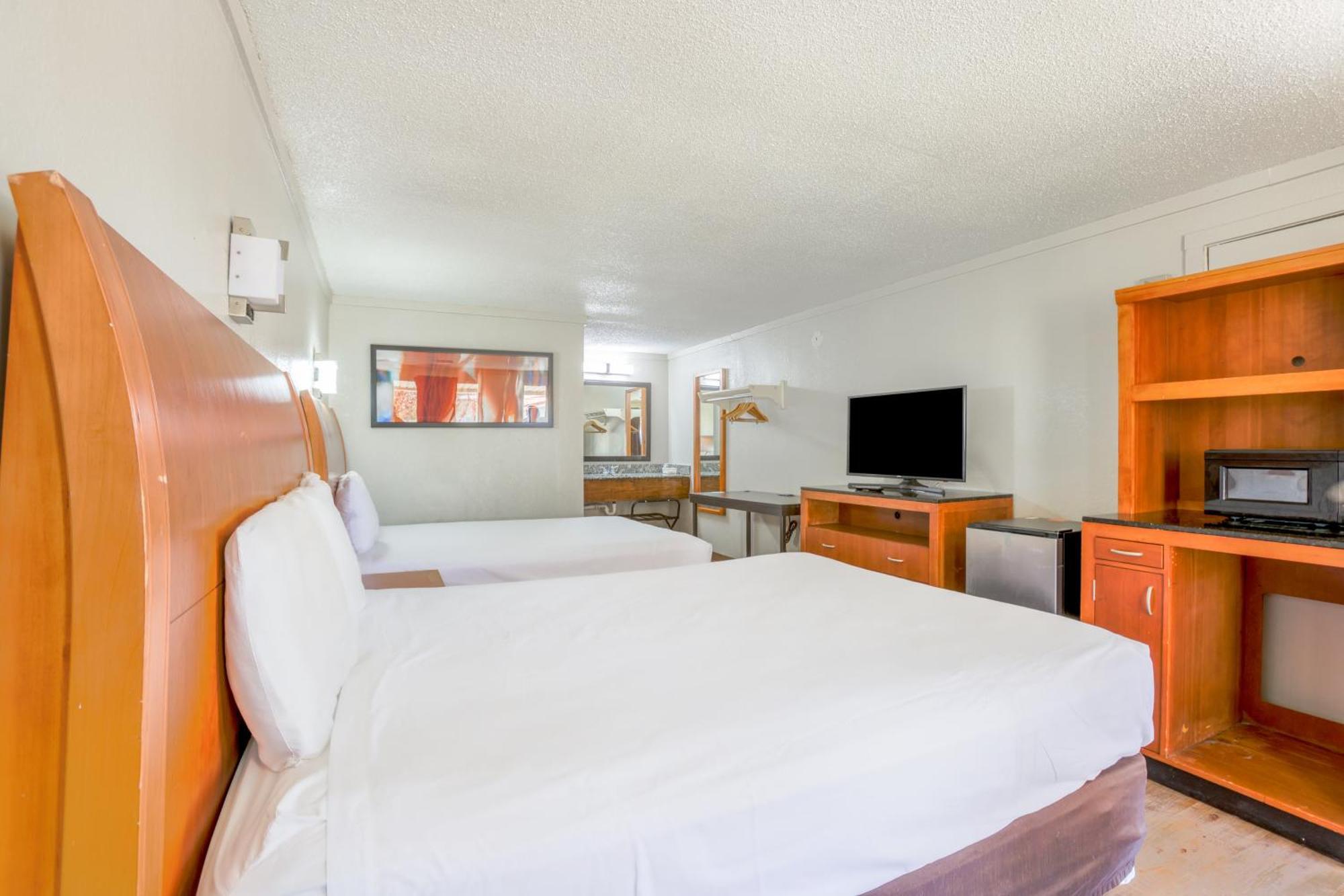 Cozy Garden Inn By Oyo Hwy 40 Richmond Buitenkant foto