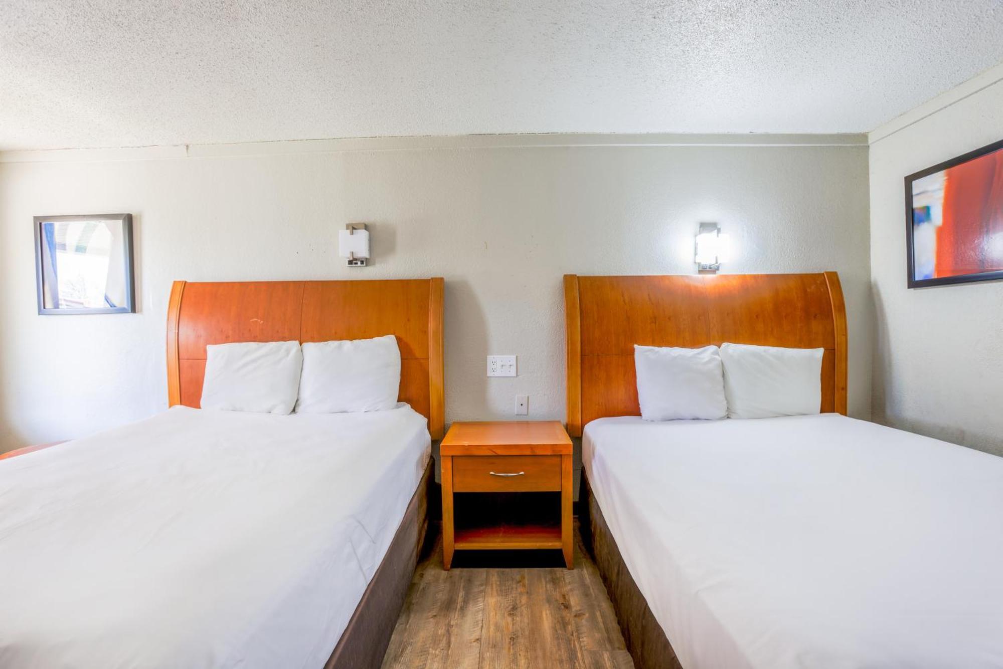 Cozy Garden Inn By Oyo Hwy 40 Richmond Buitenkant foto