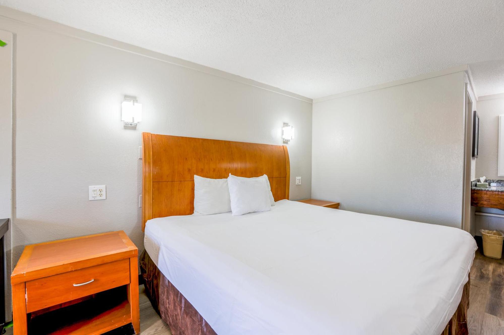 Cozy Garden Inn By Oyo Hwy 40 Richmond Buitenkant foto