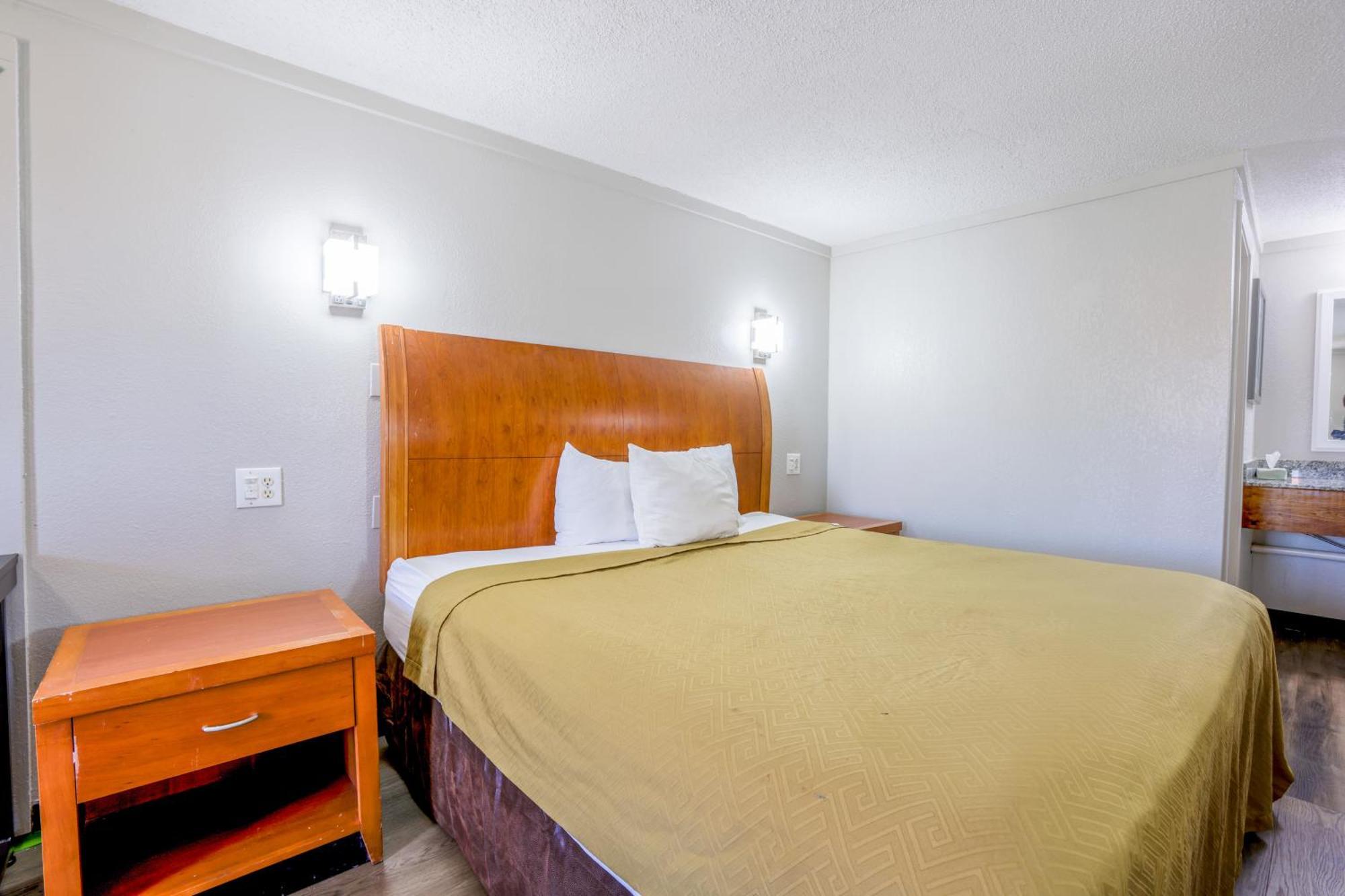 Cozy Garden Inn By Oyo Hwy 40 Richmond Buitenkant foto